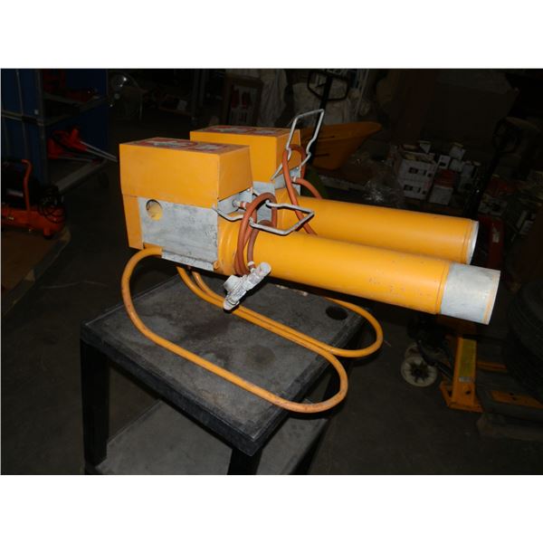 2 Wild Life  Control Bangers