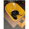 Image 1 : Plastic Wheel Barrow