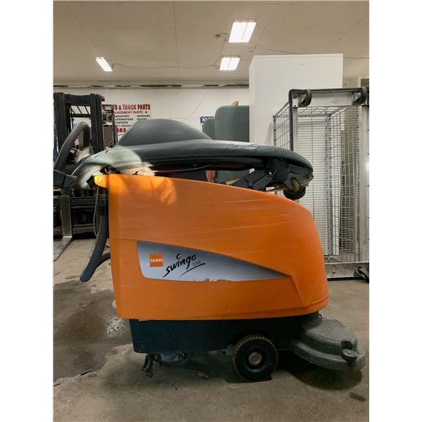 Taski Floor Scrubbing Machine