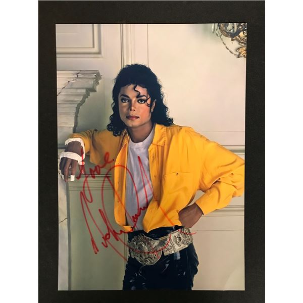 MICHAEL JACKSON SIGNED 8 X10 (RA COA)