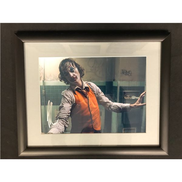 JOAQUIN PHOENIX SIGNED AND FRAMED JOKER 8 X 10 (RA COA)