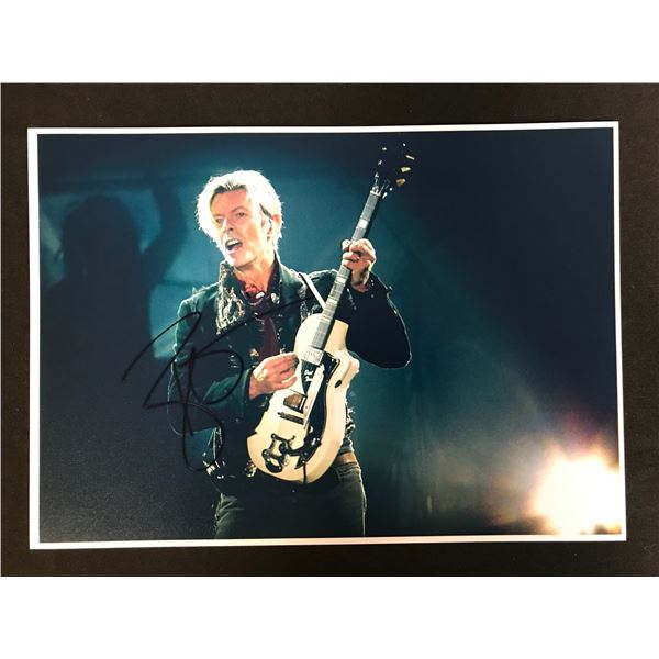 DAVID BOWIE SIGNED 8 X 10 (RA COA)