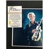 Image 2 : DAVID BOWIE SIGNED 8 X 10 (RA COA)