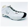 Image 1 : VINCE CARTER SIGNED GAME USED AND 1 RUNNING SHOE (RAPTORS/FROZEN POND COA)