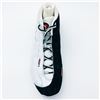 Image 3 : VINCE CARTER SIGNED GAME USED AND 1 RUNNING SHOE (RAPTORS/FROZEN POND COA)