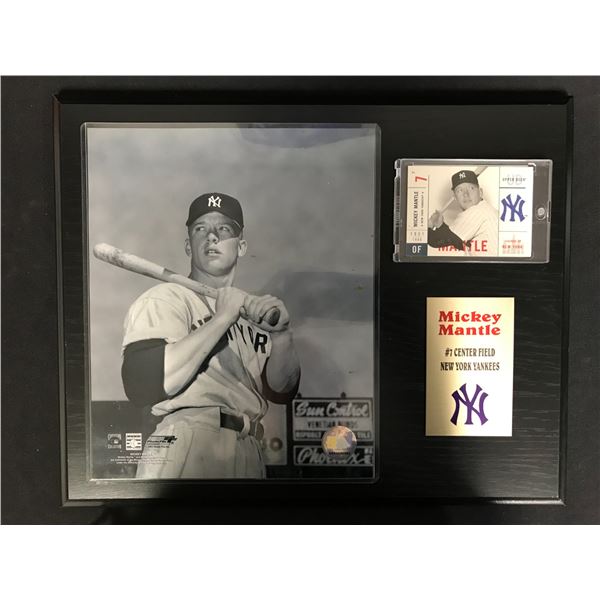 MICKEY MAMTLE 8X10 PHOTO FRAMED DISPLAY w/ UD BASEBALL CARD