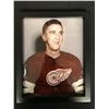 Image 1 : TED LINDSAY SIGNED AND FRAMED DETROIT RED WINGS 8 X 10 (PASTIME COA)