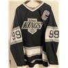 Image 2 : WAYNE GRETZKY SIGNED KINGS JERSEY UPPER DECK COA)