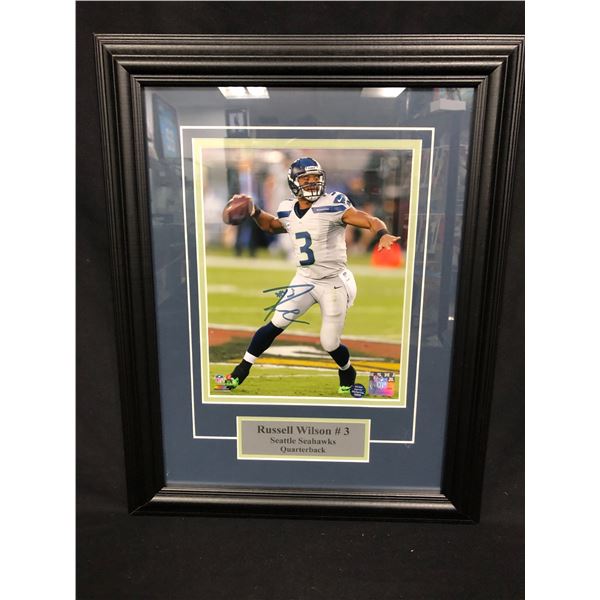 RUSSELL WILSON SIGNED AND FRAMED 8 X 10 WITH COA