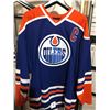 Image 2 : WAYNE GRETZKY SIGNED OILERS JERSEY UPPER DECK COA