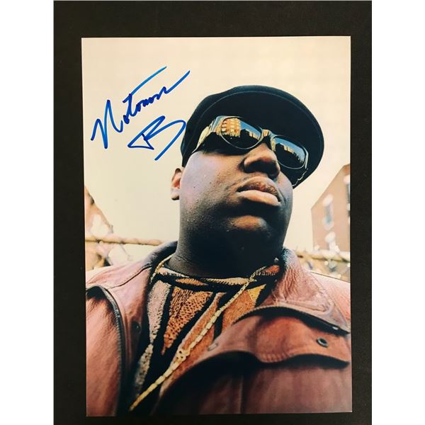 NOTORIOUS B.I.G SIGNED 8X10 PHOTO (RA COA)