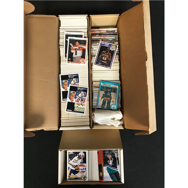 MIXED SPORTS CARD LOT