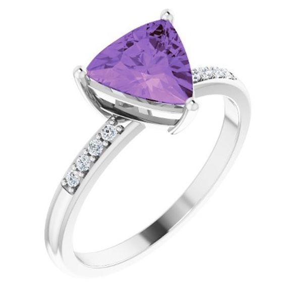 JEWELRY – CUSTOM AMETHYST AND DIAMONDS RING