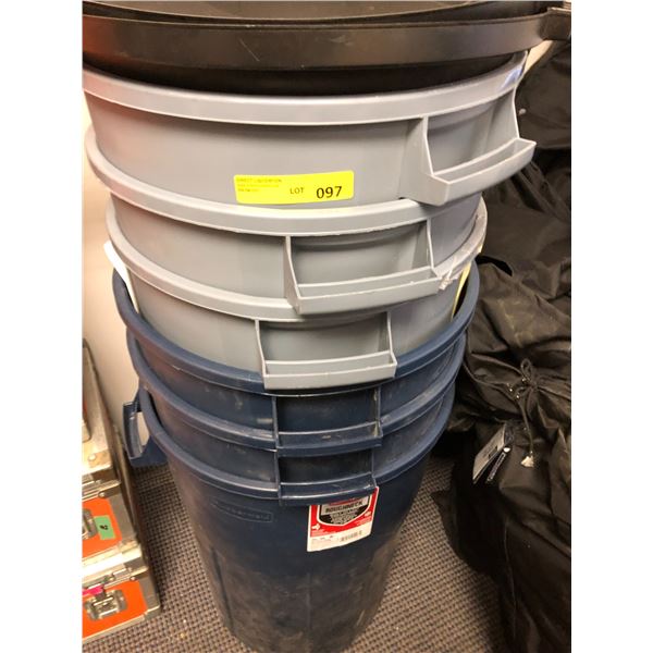 6 Large Garbage Containers - 26 gallons w/ some lids