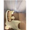 Image 1 : Jaw from a Large Animal from the School Science Lab