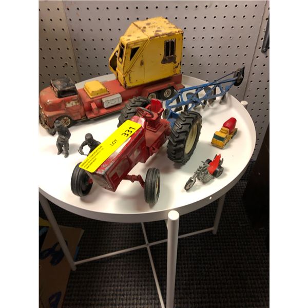 Collection of Antique Toys - Tractor and cast iron figurines plus table