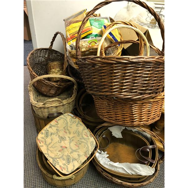 Lot of Wicker Baskets with a few bags of spices not expired