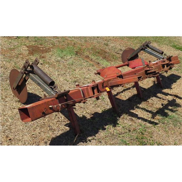 Pallet Cultivator Attachment w/ Hooks