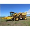 Image 2 : Oxbo Corn Picker Legacy Series 2480 Specialty Machine, Runs, 3154 Hours