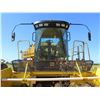 Image 40 : Oxbo Corn Picker Legacy Series 2480 Specialty Machine, Runs, 3154 Hours