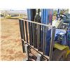 Image 18 : Komatsu 1998 Propane Forklift Model FG25T-12