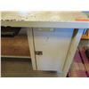 Image 4 : Metal Desk w/ Undershelf & Cabinet 60"x31"