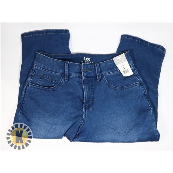 WOMENS 6M DENIM CAPRI SHORTS