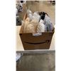 Image 1 : 6 PAIRS OF GARDEN SHOES AND SLIPPERS