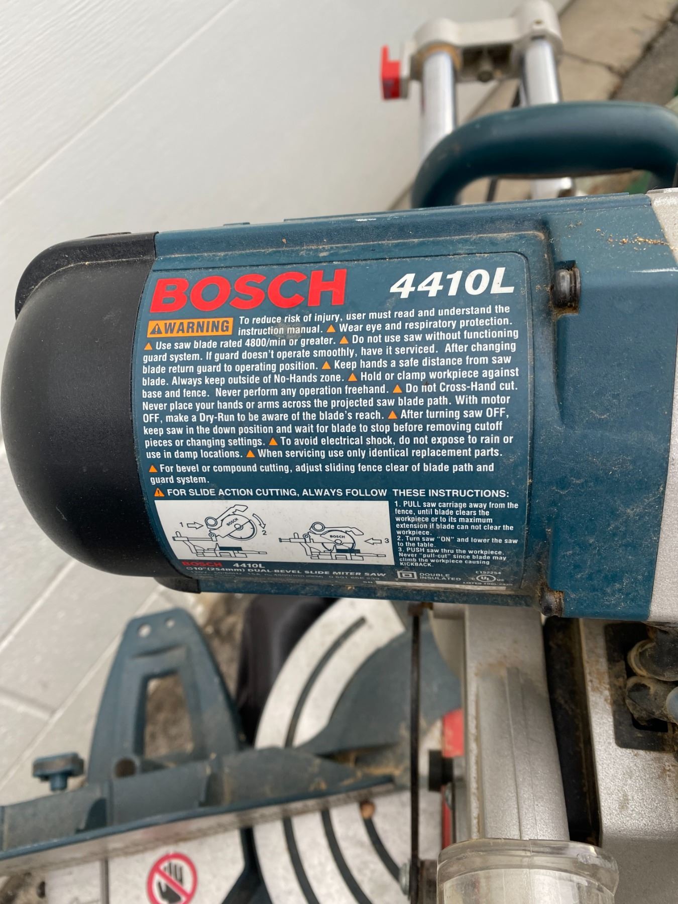 Bosch 4410L compound miter saw
