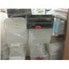 Image 1 : 10 Packages of Plastic Bins, Baskets & Trays