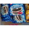 Image 1 : 10 x 374 g Packages of Oreo Mega Stuf Cookies