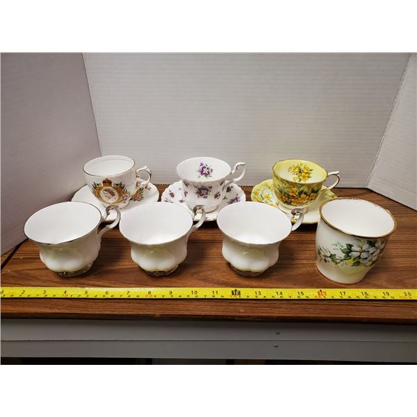 assorted Royal Albert teacups & saucers (3 complete) *see description*