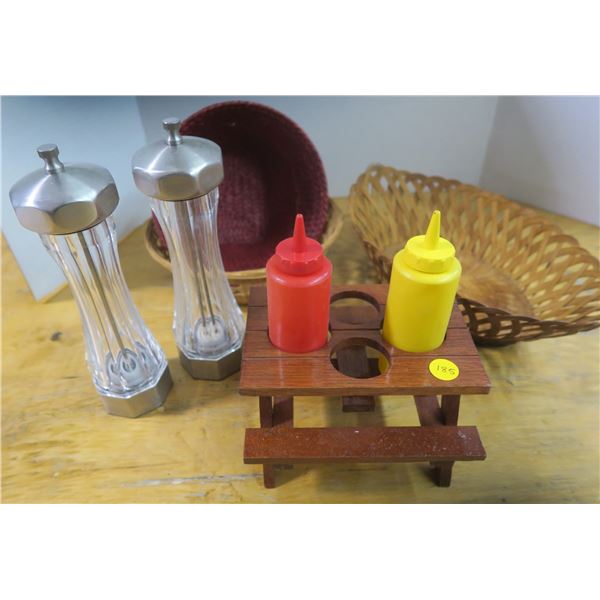 Wicker Baskets w/ Condiment Picnic Table + Salt / Pepper Grinders