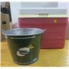 Image 1 : Rubbermaid Cooler w/ Roughrider Beer Bucket - 15" x 11" x 13"