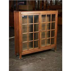 ARTS AND CRAFTS OAK CABINET