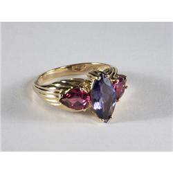 14K YELLOW GOLD RING WITH GARNETS