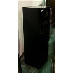 BLACK ART PEDESTAL