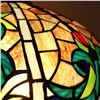 Image 5 : Victorian Style 2-Light Stained Art Glass Lamp