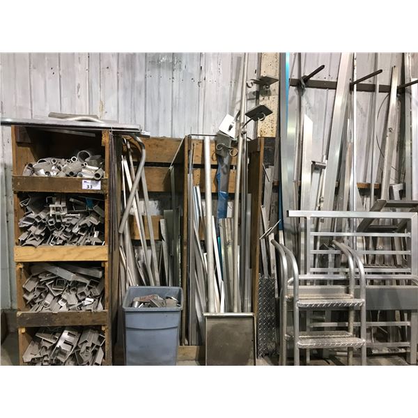 GROUP LOT OF SCRAP ALUMINUM (SHORT TUBING, PANELS) & ASSTD PLASTIC