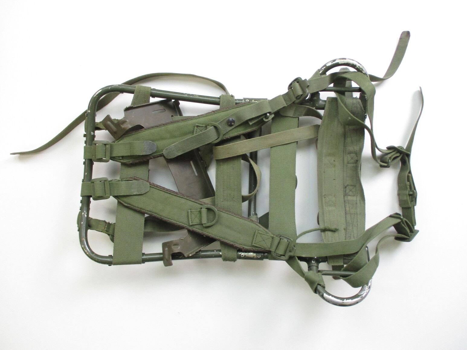 CANADIAN P 64 RUCKSACK FRAME WITH CARGO SHELF