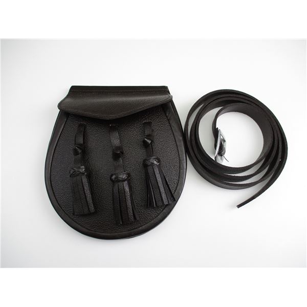 BROWN LEATHER SCOTTISH DAY SPORRAN