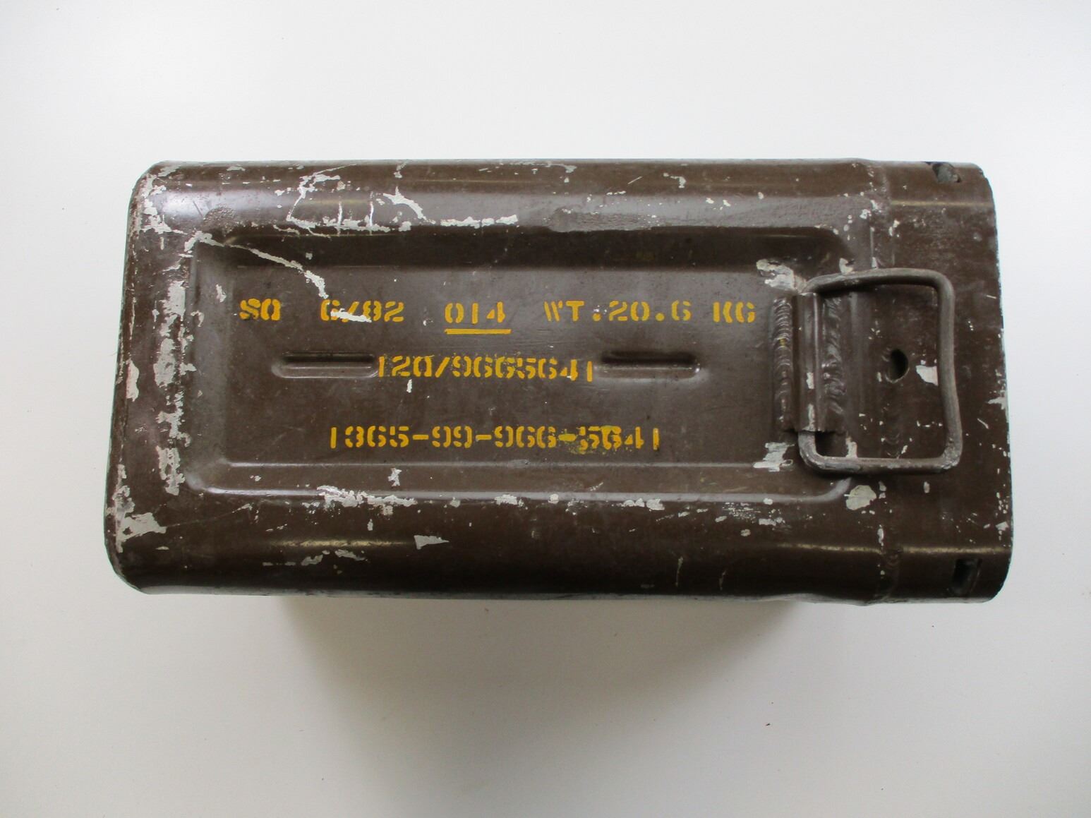 BRITISH MILITARY METAL EXPLOSIVE CONTAINER