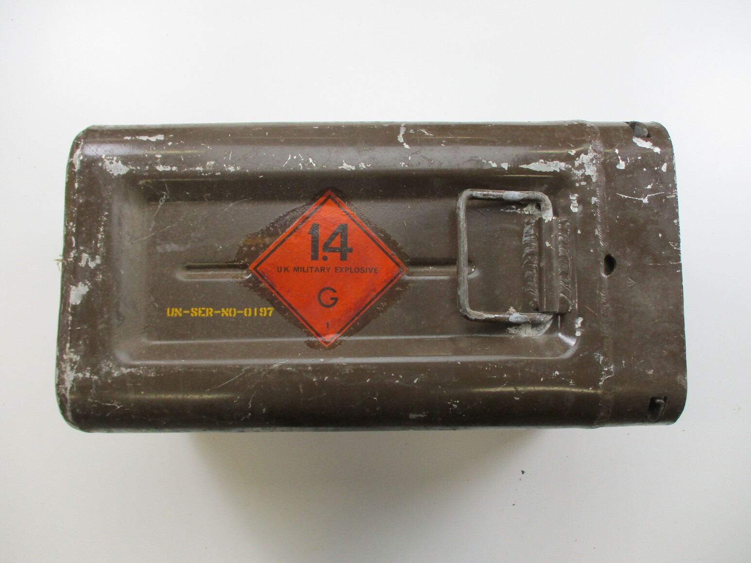 BRITISH MILITARY METAL EXPLOSIVE CONTAINER