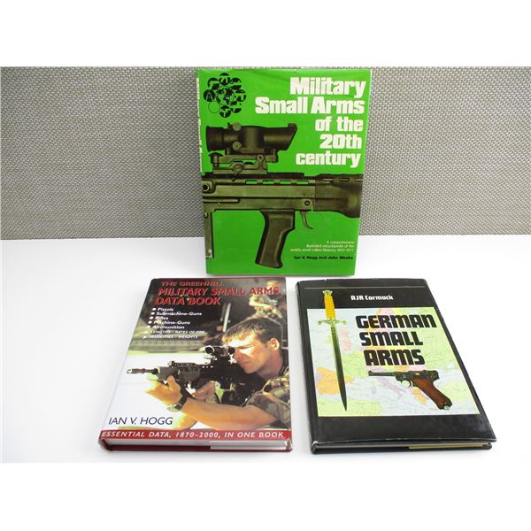 ASSORTED MILITARY BOOKLETS