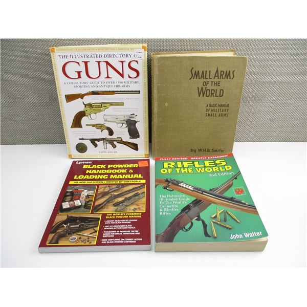 ASSORTED MILITARY BOOKLETS