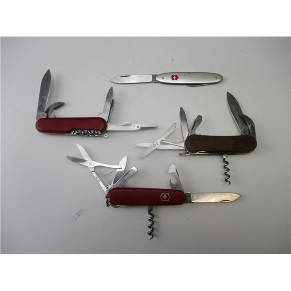 ASSORTED SWISS ARMY MULTI-TOOLS