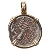 Image 2 : Roman Republic, AR denarius, L.Trebanius, 135 BC, mounted head out in 14K gold bezel with fixed bail