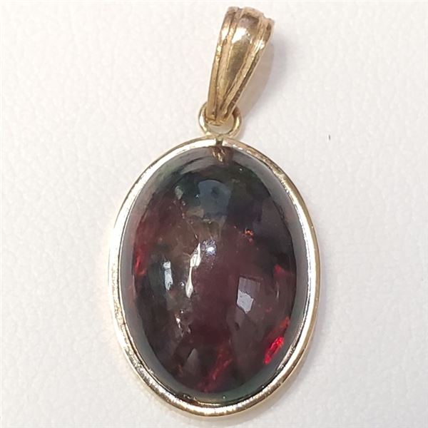 $1600 14K  Opal(4.3ct) Pendant
