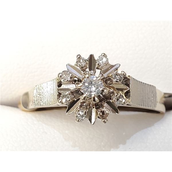 $4000 18K  Diamond(0.15ct) Ring