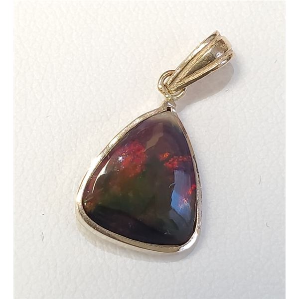 Certified 14K  Triangular Cabochon Cut Opal(2.2ct) Pendant